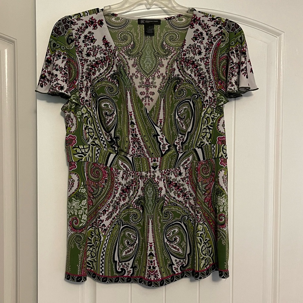 I.N.C top with cap sleeves